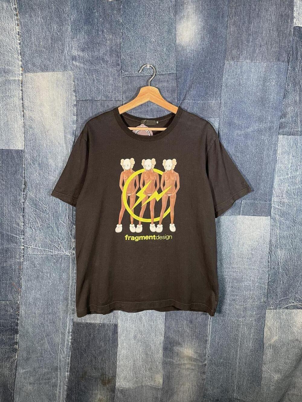 Original Fake x Fragment Kaws Tee Large 22X27